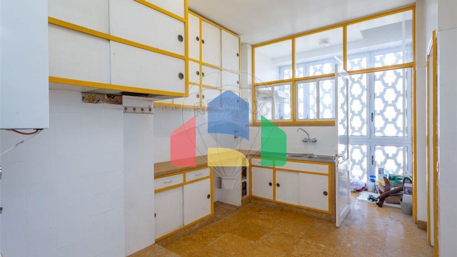 Residential - Condo/Apartment - T4 - Lumiar, Lisbon - PT