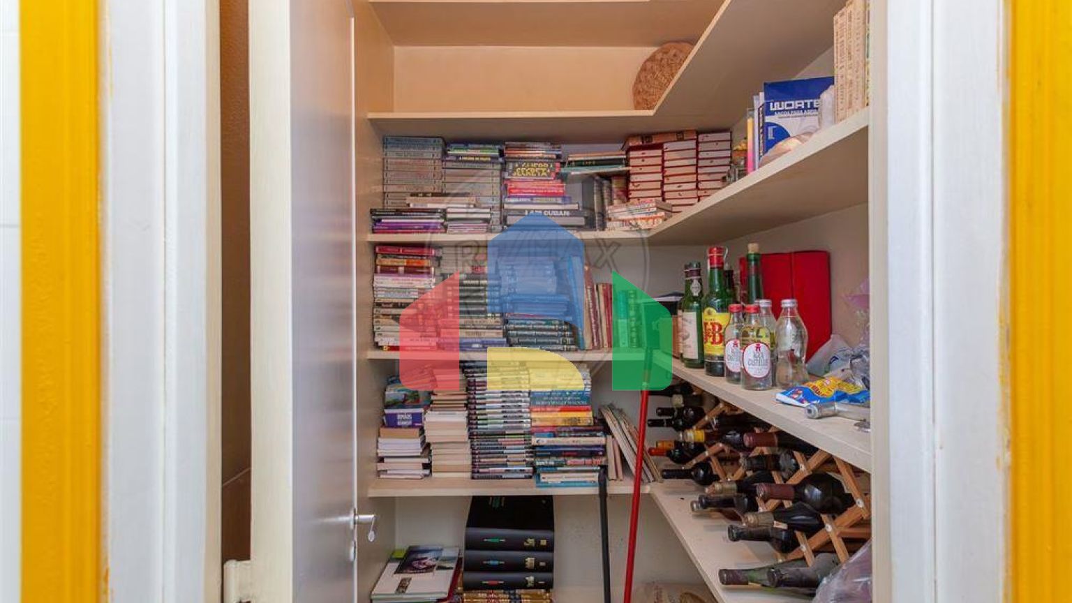 Residential - Condo/Apartment - T4 - Lumiar, Lisbon - PT