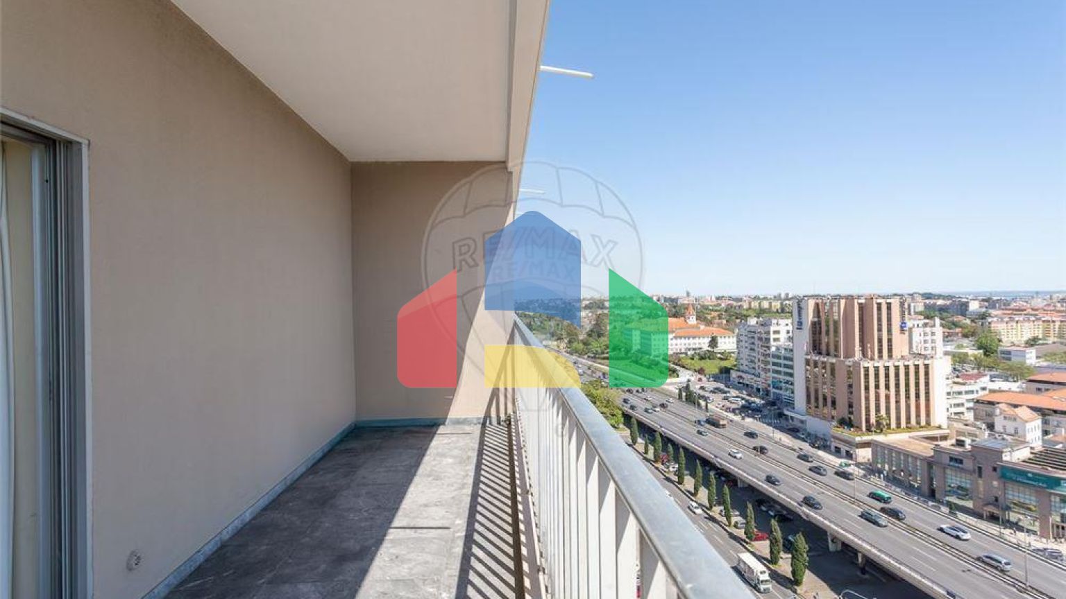 Residential - Condo/Apartment - T4 - Lumiar, Lisbon - PT