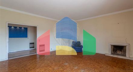 Residential - Condo/Apartment - T4 - Lumiar, Lisbon - PT