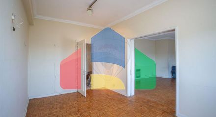 Residential - Condo/Apartment - T4 - Lumiar, Lisbon - PT