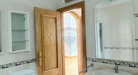 Residential - Condo/Apartment - T1 - Lumiar, Lisbon - PT