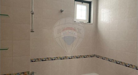 Residential - Condo/Apartment - T1 - Lumiar, Lisbon - PT