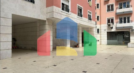 Residential - Condo/Apartment - T1 - Lumiar, Lisbon - PT