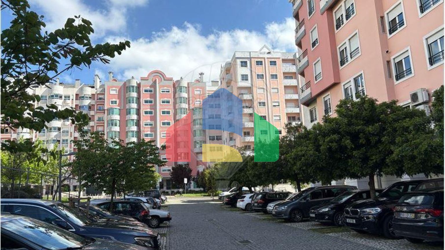 Residential - Condo/Apartment - T1 - Lumiar, Lisbon - PT