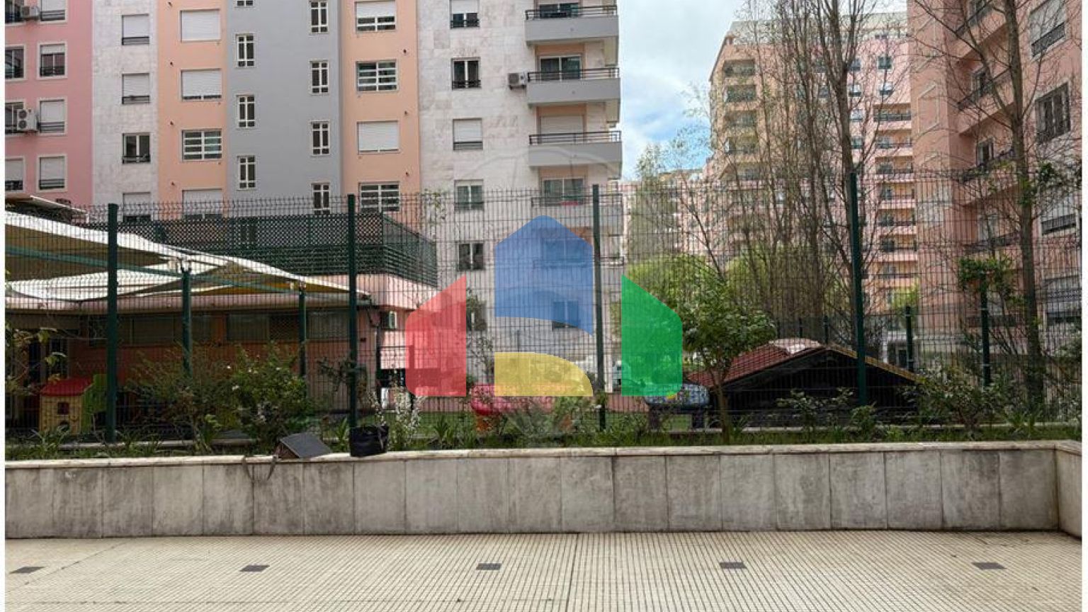 Residential - Condo/Apartment - T1 - Lumiar, Lisbon - PT