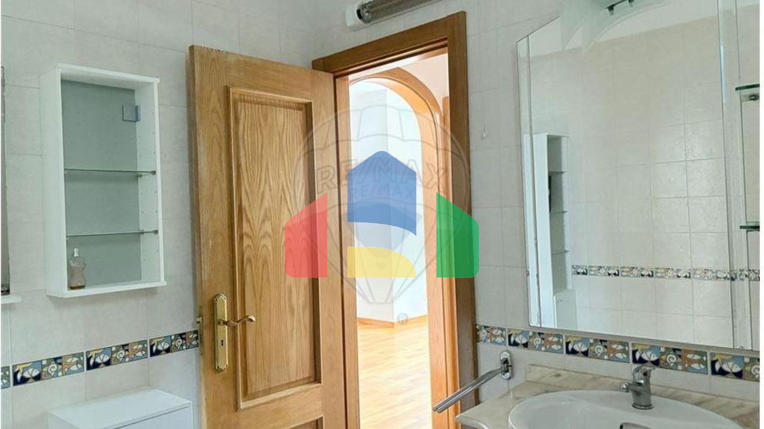 Residential - Condo/Apartment - T1 - Lumiar, Lisbon - PT