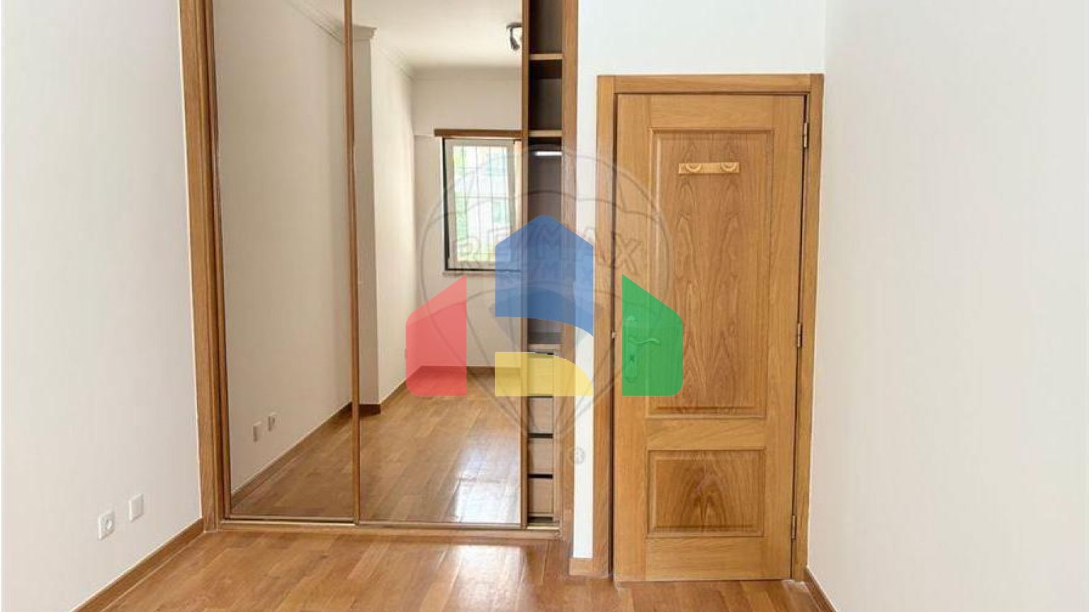 Residential - Condo/Apartment - T1 - Lumiar, Lisbon - PT