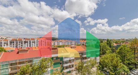 Residential - Condo/Apartment - T3 - Rio de Mouro, Sintra - PT