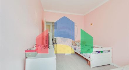 Residential - Condo/Apartment - T3 - Rio de Mouro, Sintra - PT