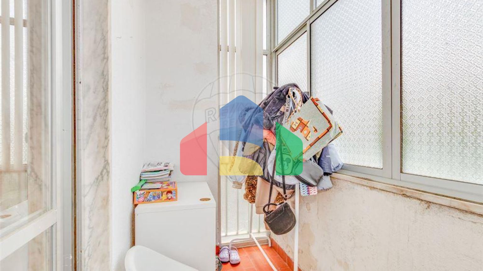 Residential - Condo/Apartment - T3 - Rio de Mouro, Sintra - PT