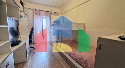 Residential - Condo/Apartment - T3 - Rio de Mouro, Sintra - PT