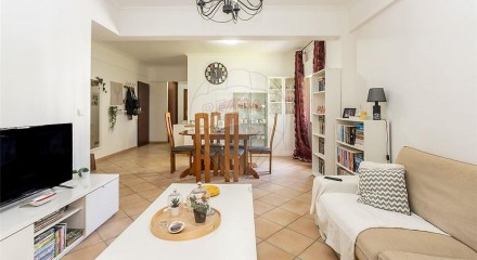 Residential - Condo/Apartment - T3 - Rio de Mouro, Sintra - PT