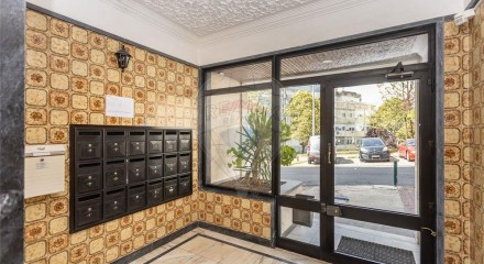 Residential - Condo/Apartment - T3 - Rio de Mouro, Sintra - PT