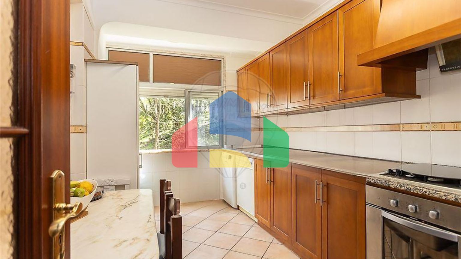 Residential - Condo/Apartment - T3 - Rio de Mouro, Sintra - PT