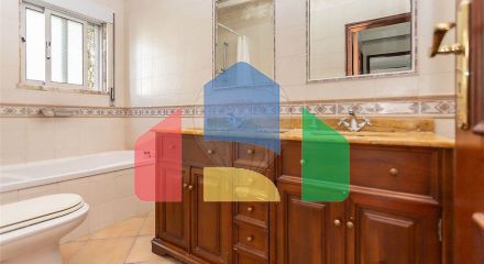 Residential - Condo/Apartment - T3 - Rio de Mouro, Sintra - PT