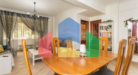 Residential - Condo/Apartment - T3 - Rio de Mouro, Sintra - PT