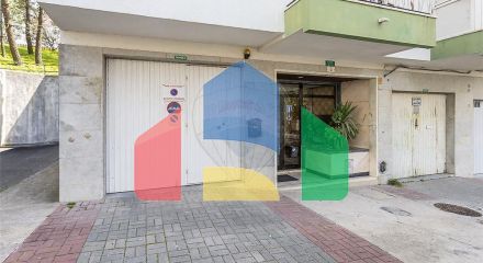 Residential - Condo/Apartment - T3 - Rio de Mouro, Sintra - PT