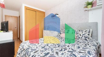 Residential - Condo/Apartment - T2 - Rio de Mouro, Sintra - PT