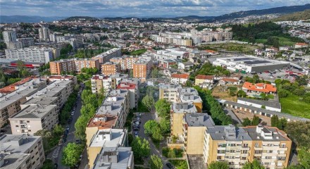 Residential - Condo/Apartment - T2 - Lomar e Arcos, Braga - PT