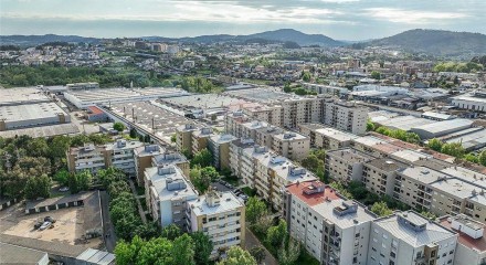Residential - Condo/Apartment - T2 - Lomar e Arcos, Braga - PT