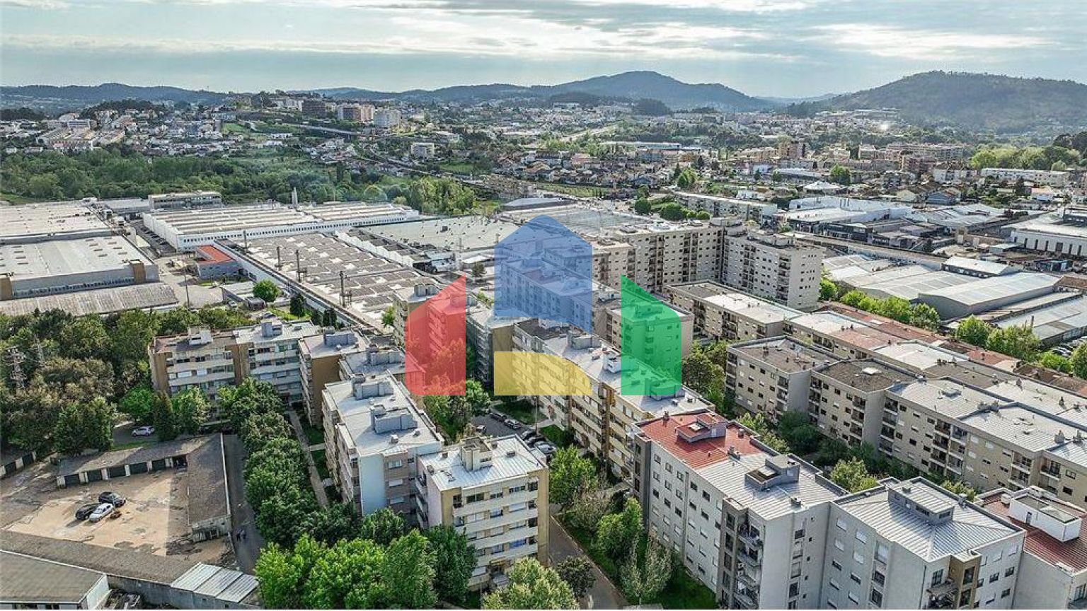 Residential - Condo/Apartment - T2 - Lomar e Arcos, Braga - PT
