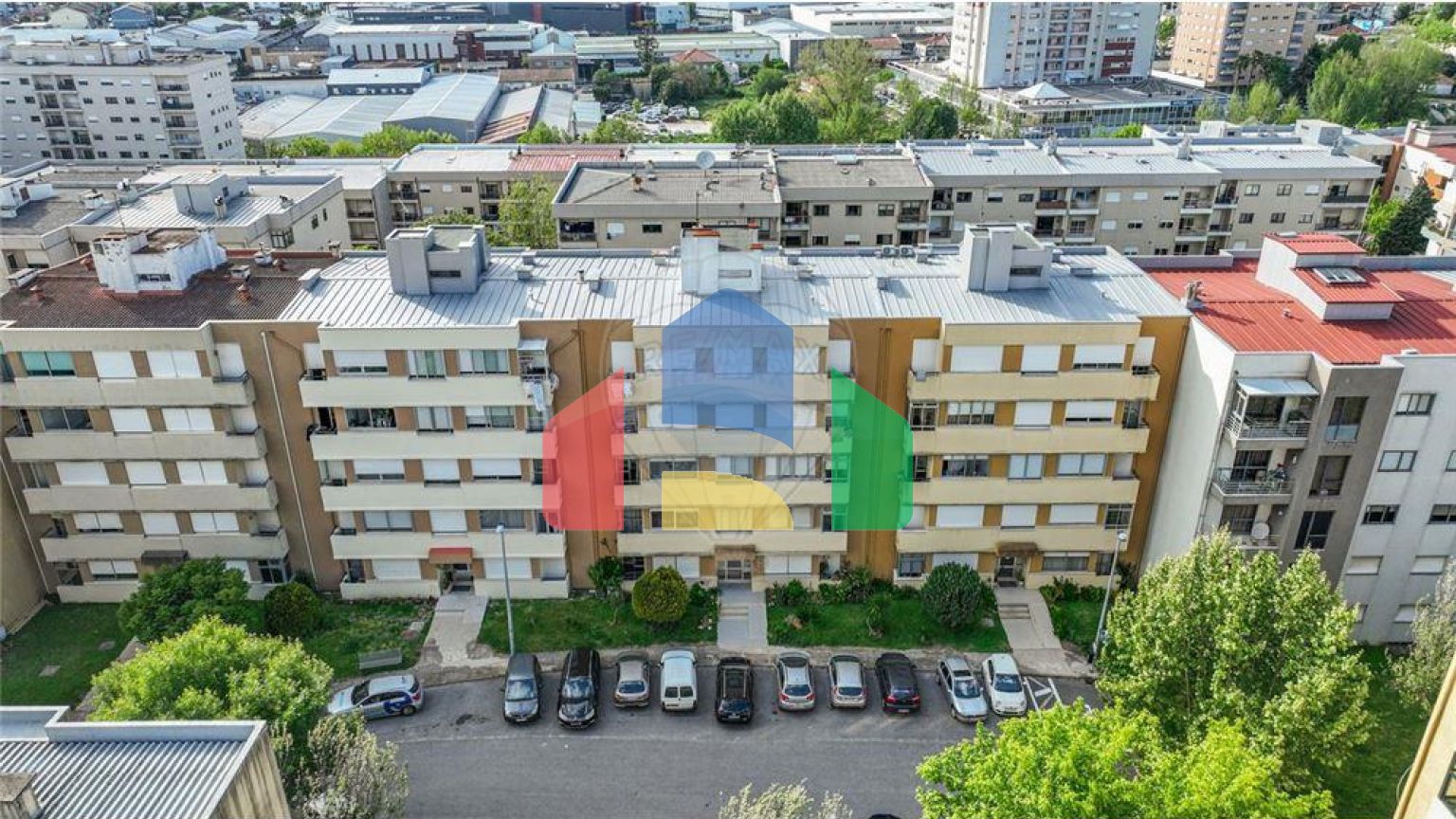 Residential - Condo/Apartment - T2 - Lomar e Arcos, Braga - PT