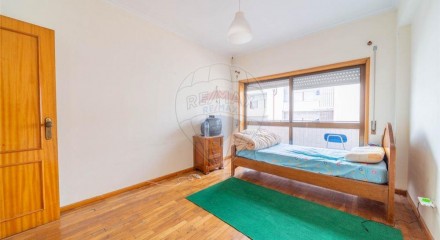 Residential - Condo/Apartment - T2 - Torrados e Sousa, Felgueiras - PT