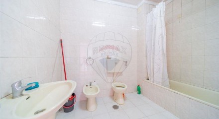 Residential - Condo/Apartment - T2 - Torrados e Sousa, Felgueiras - PT