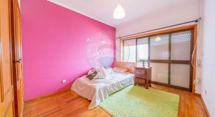 Residential - Condo/Apartment - T2 - Torrados e Sousa, Felgueiras - PT