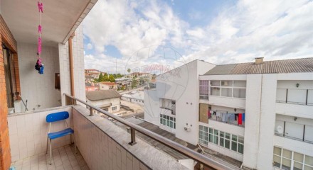 Residential - Condo/Apartment - T2 - Torrados e Sousa, Felgueiras - PT
