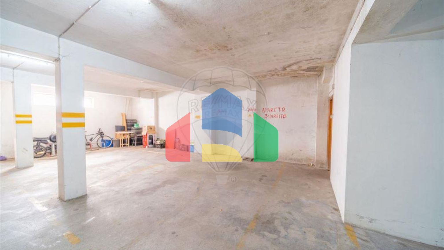 Residential - Condo/Apartment - T2 - Torrados e Sousa, Felgueiras - PT