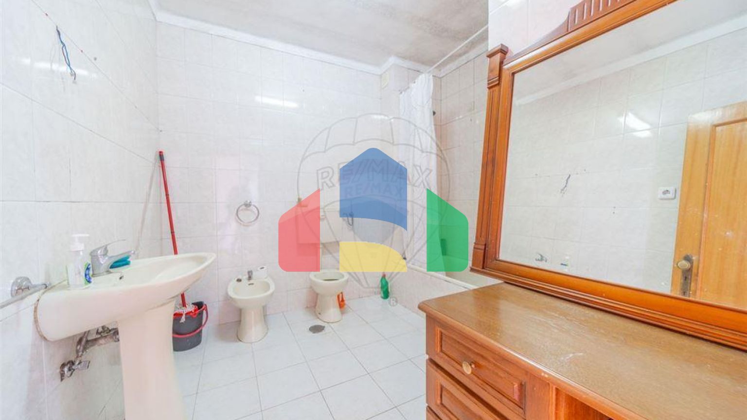 Residential - Condo/Apartment - T2 - Torrados e Sousa, Felgueiras - PT