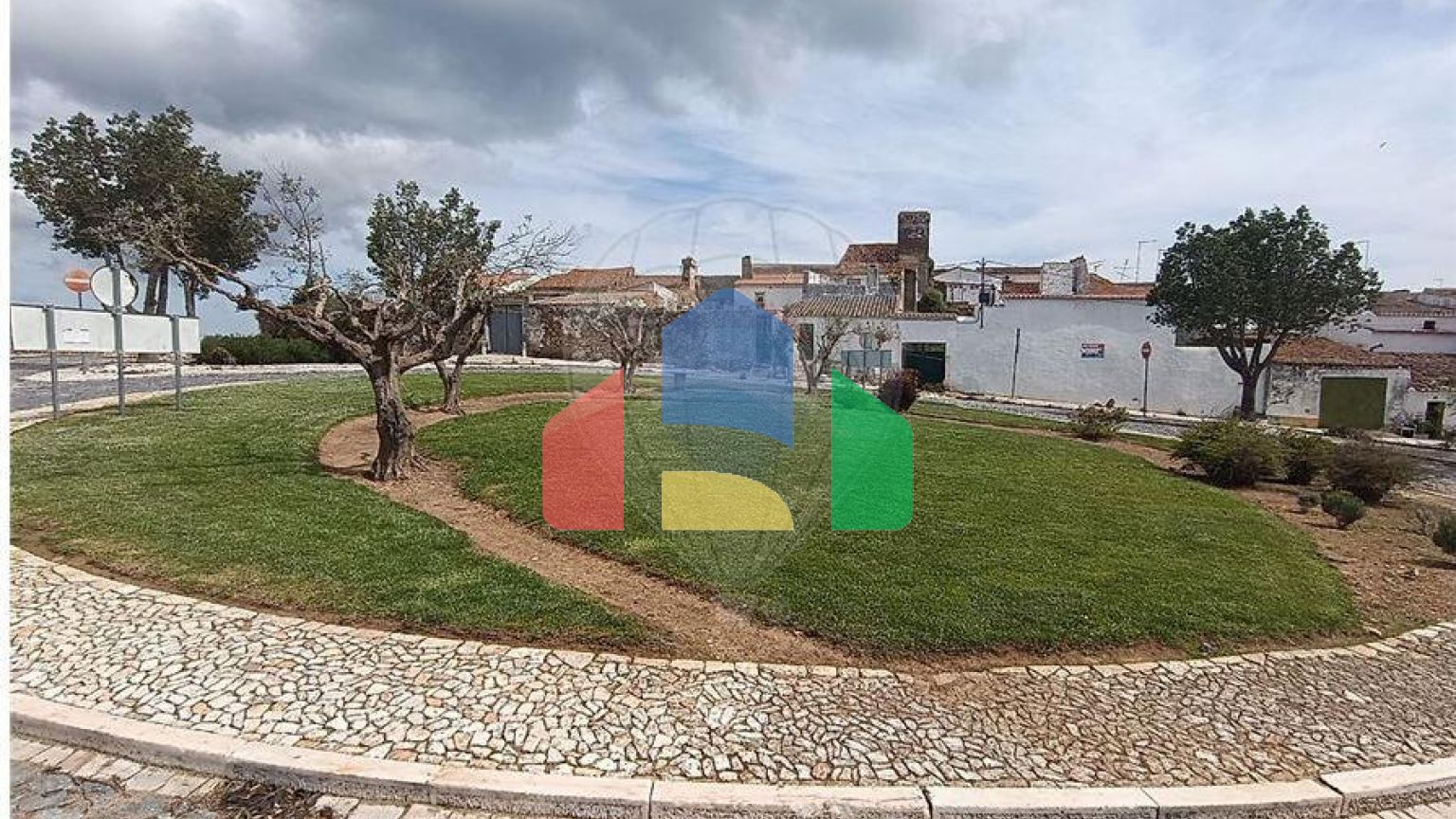Residential - Condo/Apartment - T3 - Estremoz (Santa Maria e Santo André), Estremoz - PT