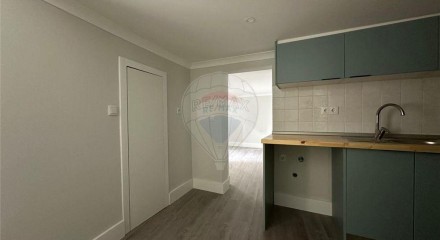 Residential - Condo/Apartment - T1 - Santa Maria Maior, Lisbon - PT