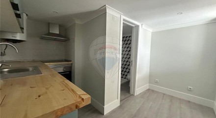 Residential - Condo/Apartment - T1 - Santa Maria Maior, Lisbon - PT