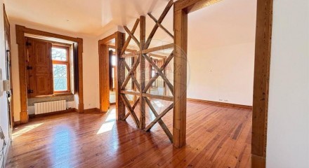 Residential - Condo/Apartment - T3 - Santa Maria Maior, Lisbon - PT