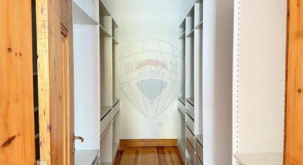 Residential - Condo/Apartment - T3 - Santa Maria Maior, Lisbon - PT