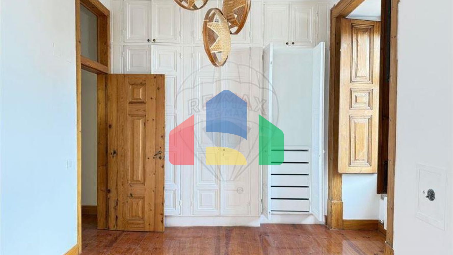 Residential - Condo/Apartment - T3 - Santa Maria Maior, Lisbon - PT