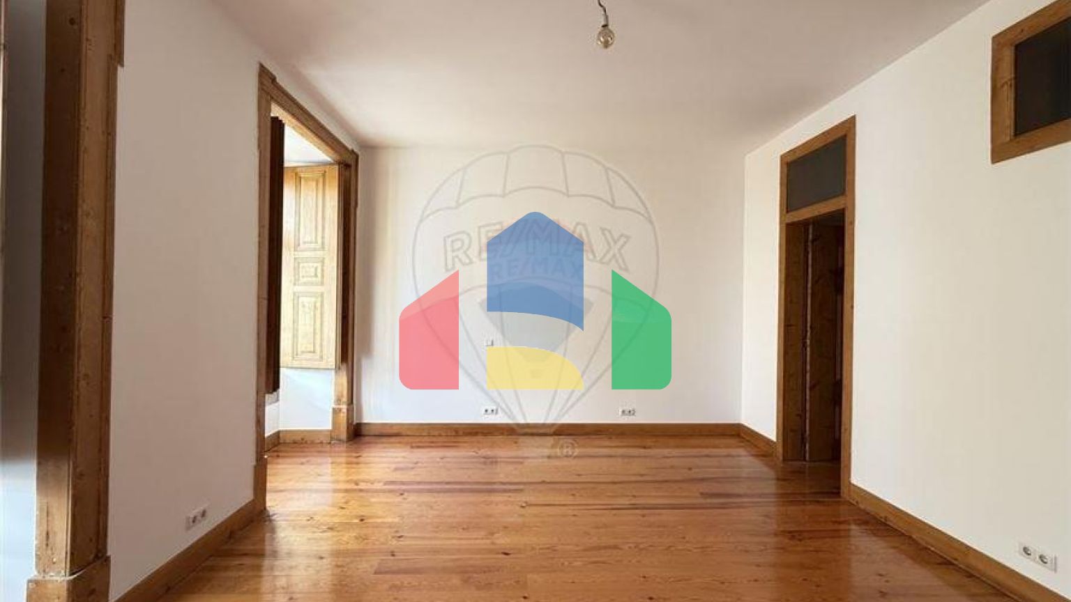 Residential - Condo/Apartment - T3 - Santa Maria Maior, Lisbon - PT