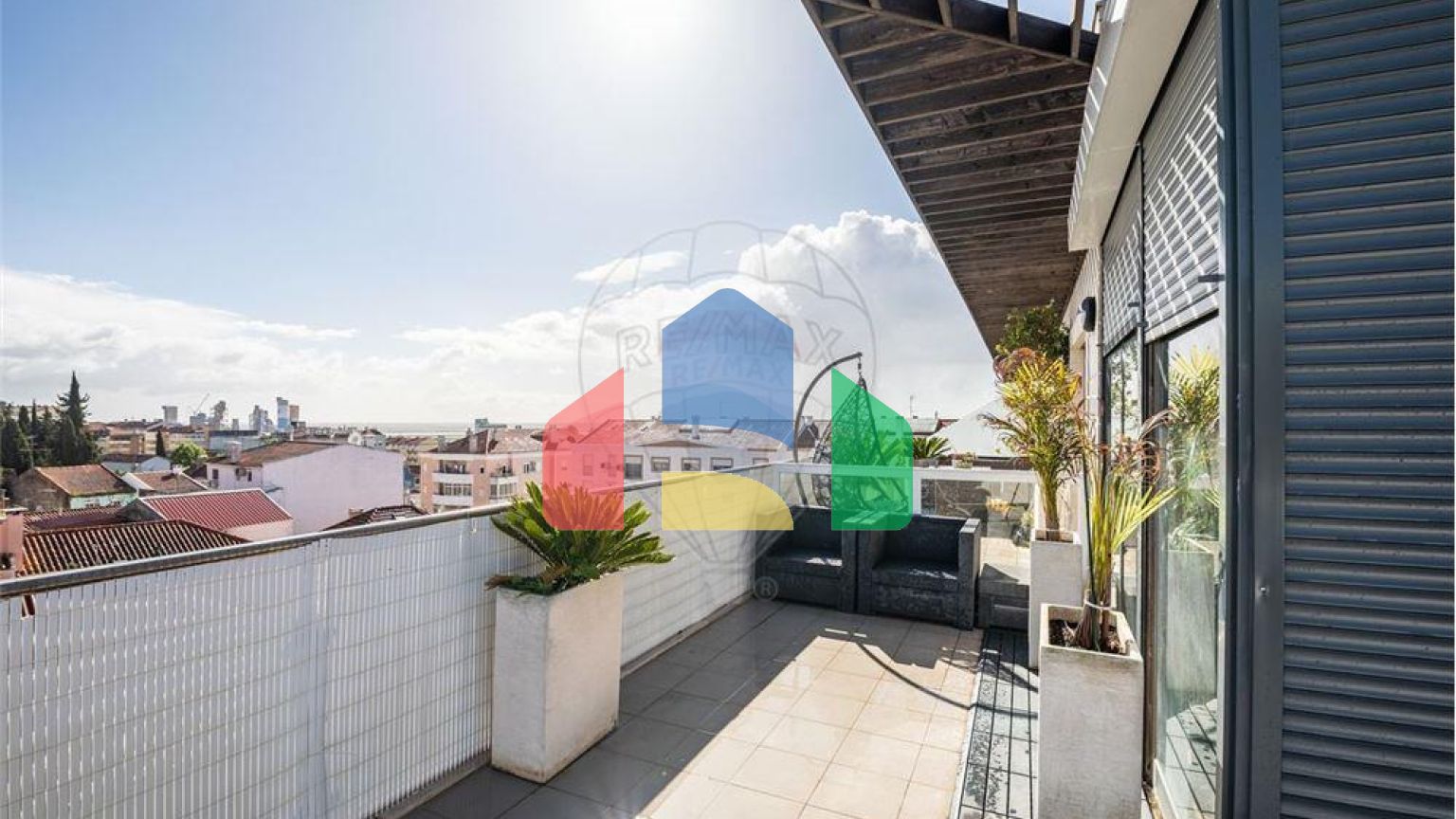 Residential - Condo/Apartment - T2 - Alverca do Ribatejo e Sobralinho, Vila Franca de Xira - PT