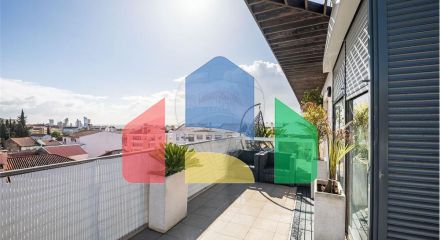 Residential - Condo/Apartment - T2 - Alverca do Ribatejo e Sobralinho, Vila Franca de Xira - PT