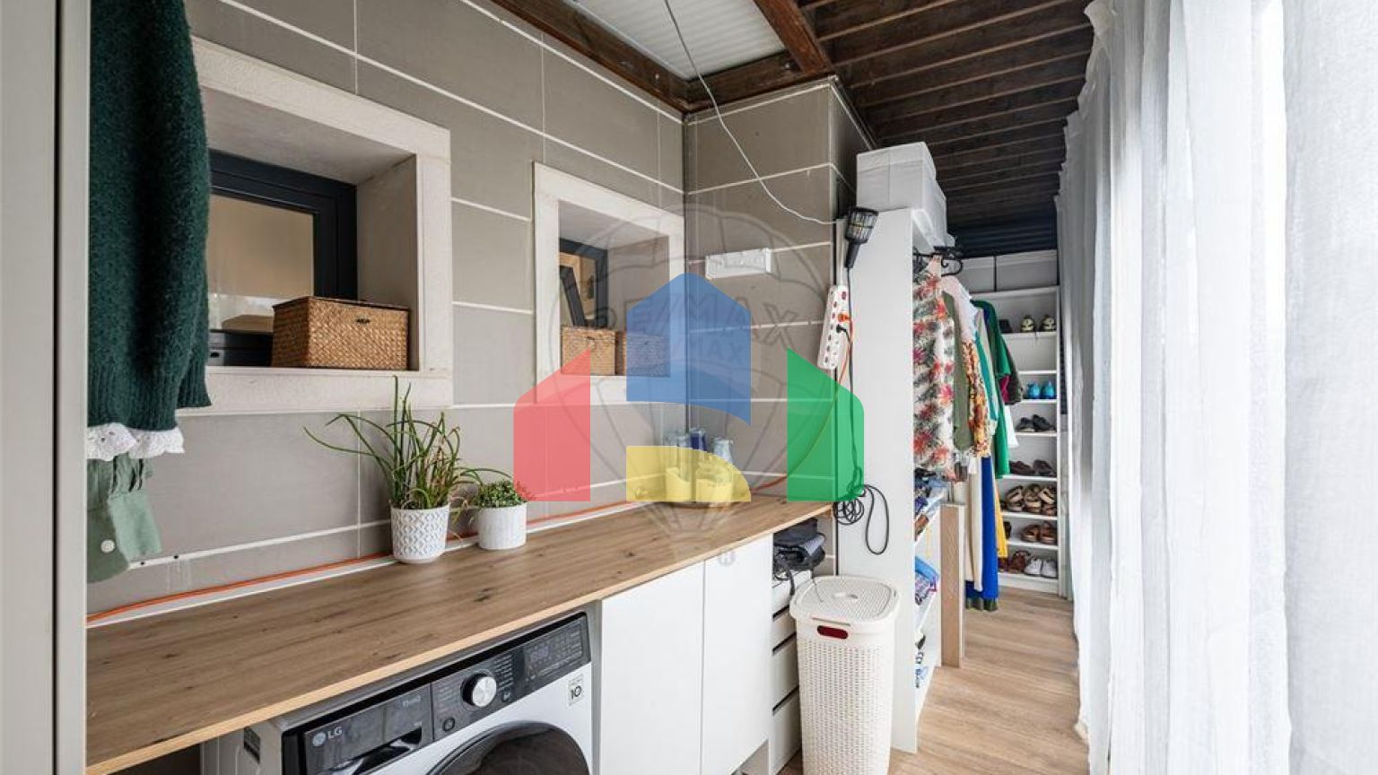 Residential - Condo/Apartment - T2 - Alverca do Ribatejo e Sobralinho, Vila Franca de Xira - PT