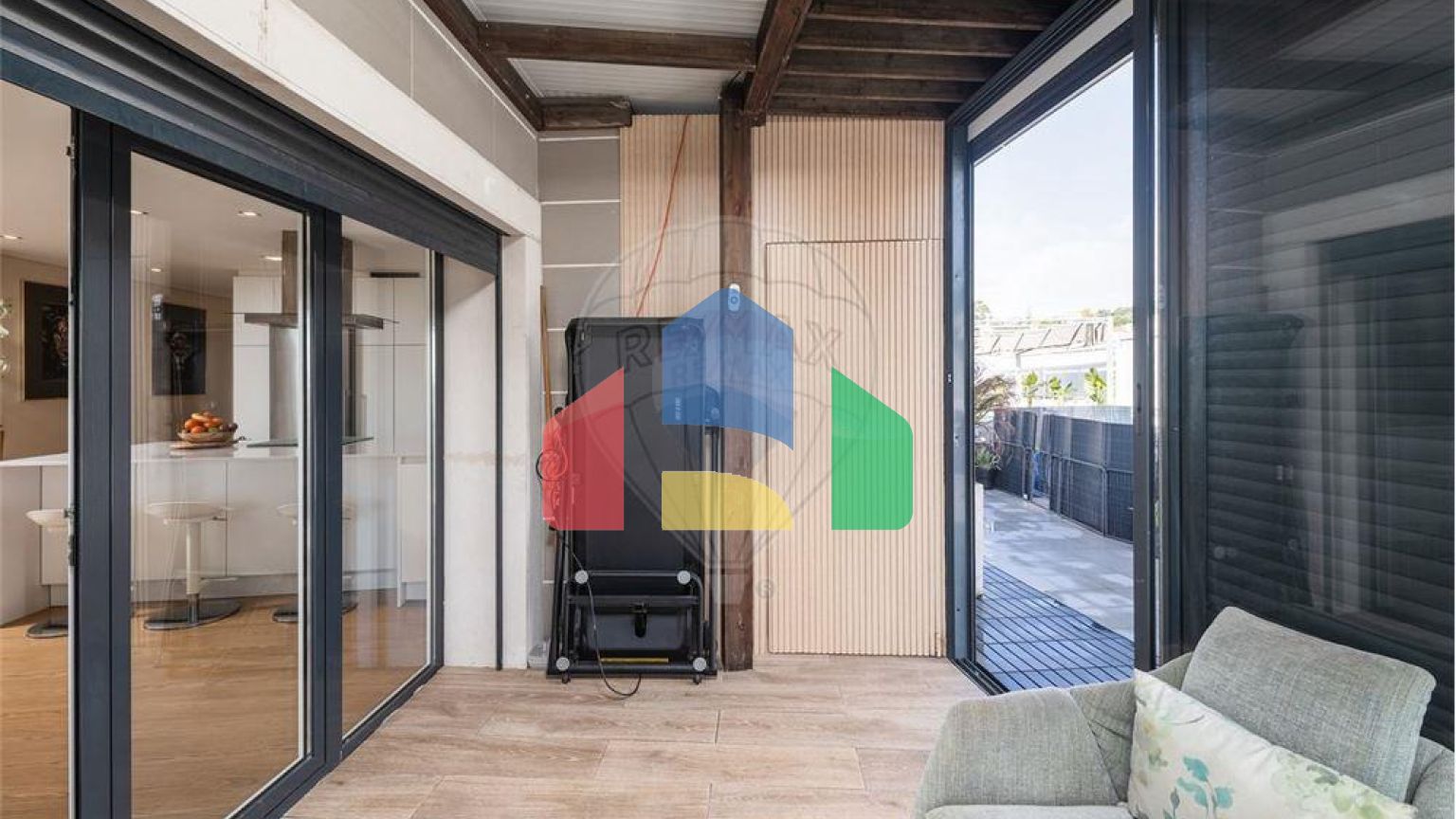 Residential - Condo/Apartment - T2 - Alverca do Ribatejo e Sobralinho, Vila Franca de Xira - PT