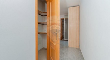 Residential - Condo/Apartment - T2 - Pontinha e Famões, Odivelas - PT
