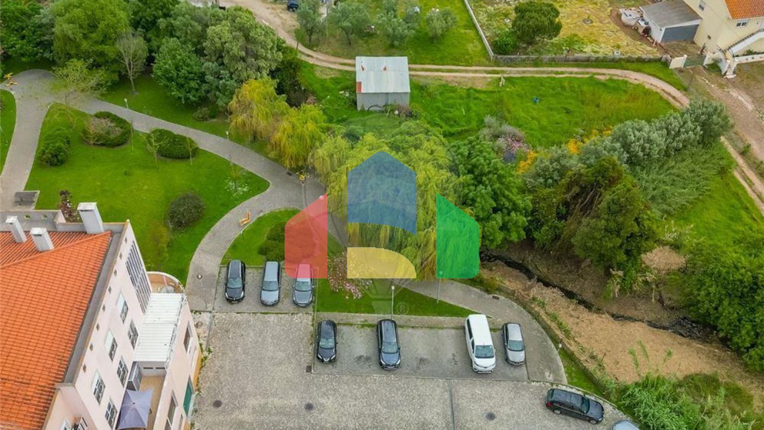 Residential - Condo/Apartment - T2 - Pontinha e Famões, Odivelas - PT