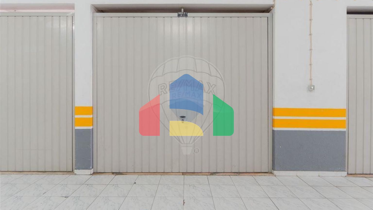 Residential - Condo/Apartment - T2 - Pontinha e Famões, Odivelas - PT