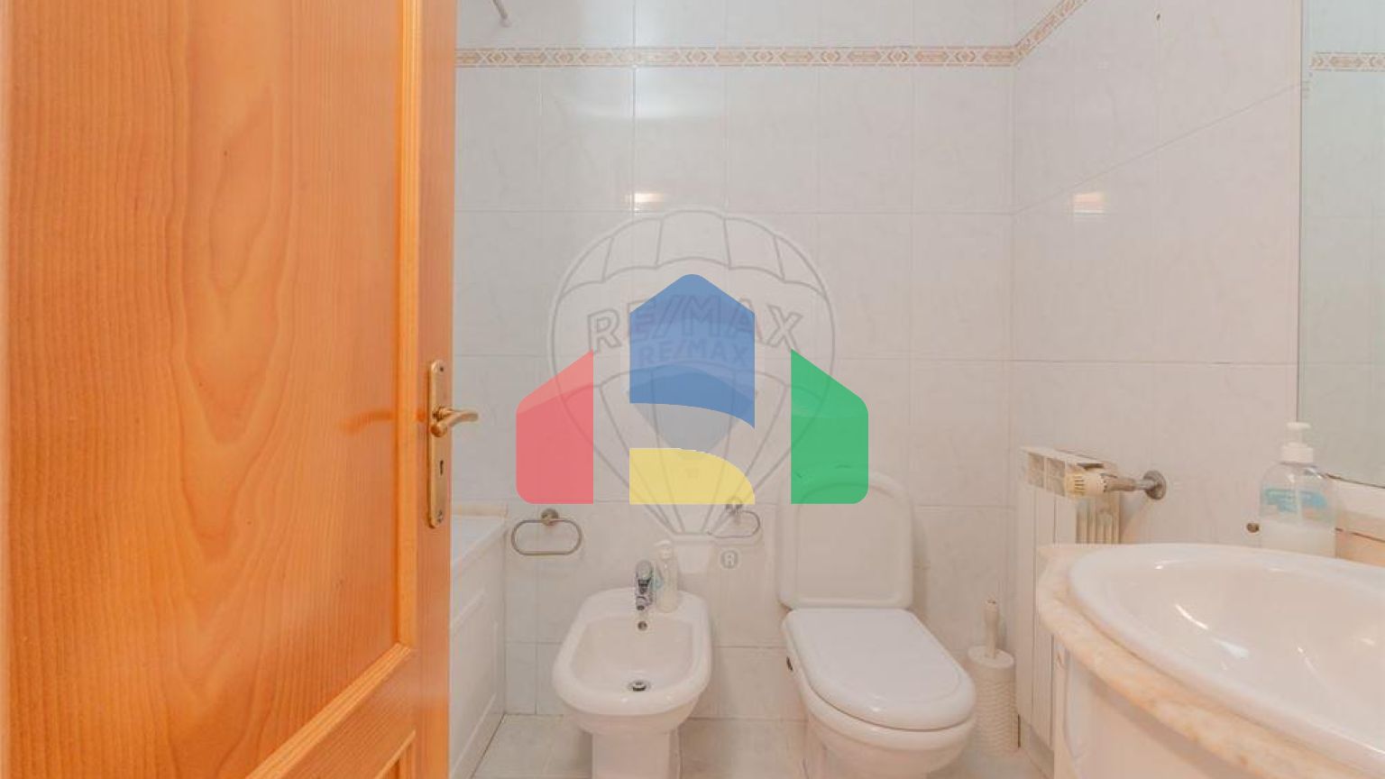 Residential - Condo/Apartment - T2 - Pontinha e Famões, Odivelas - PT