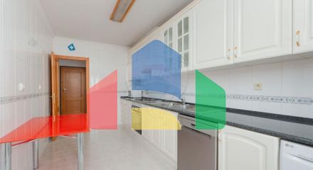 Residential - Condo/Apartment - T2 - Pontinha e Famões, Odivelas - PT