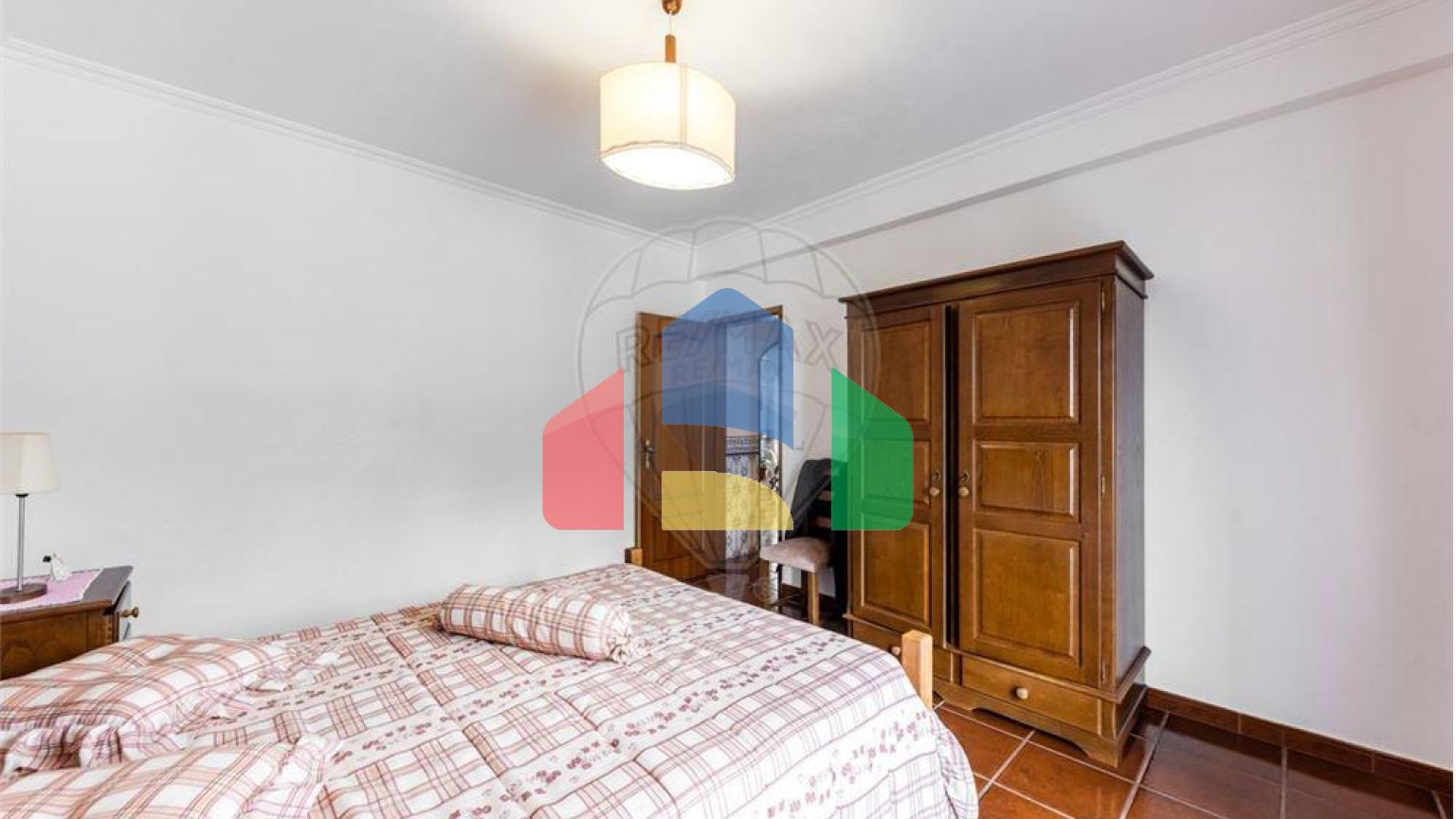 Residential - Single Family Home - T6 - Pontinha e Famões, Odivelas - PT